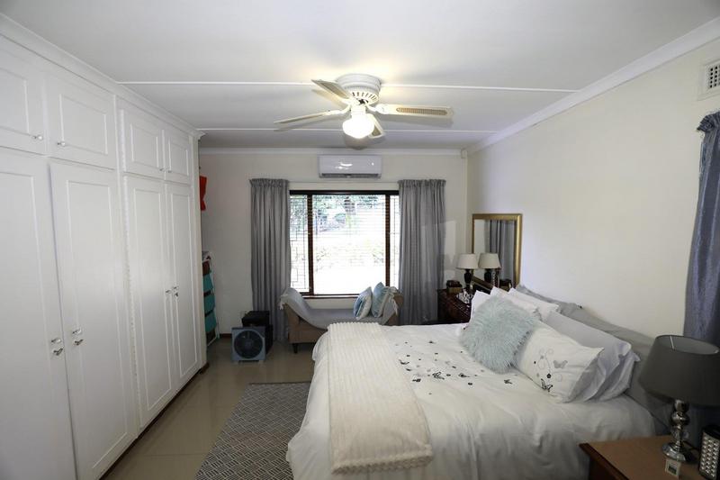 3 Bedroom Property for Sale in Sunningdale KwaZulu-Natal