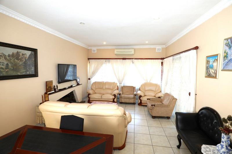 4 Bedroom Property for Sale in Durban North KwaZulu-Natal