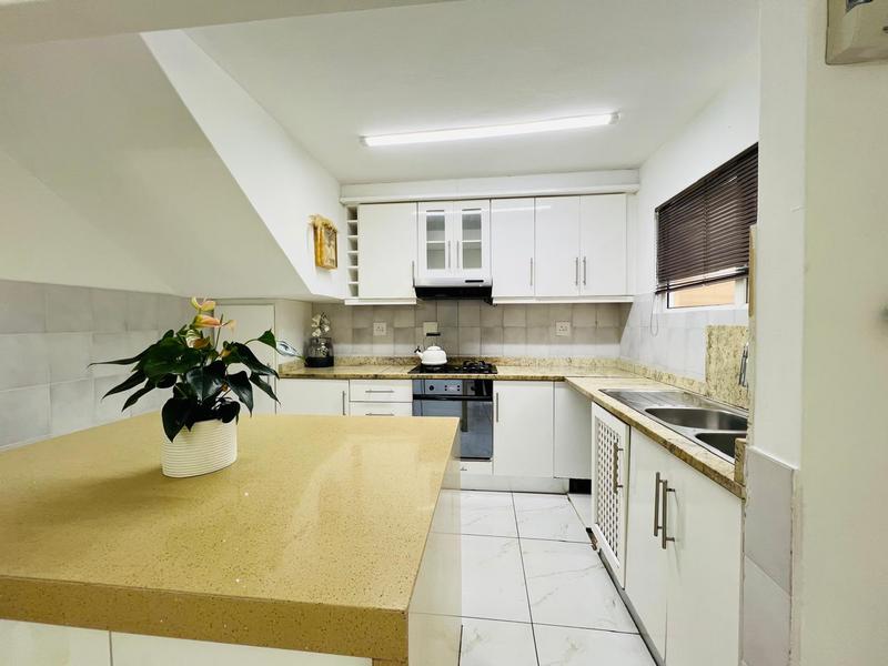3 Bedroom Property for Sale in Sherwood KwaZulu-Natal