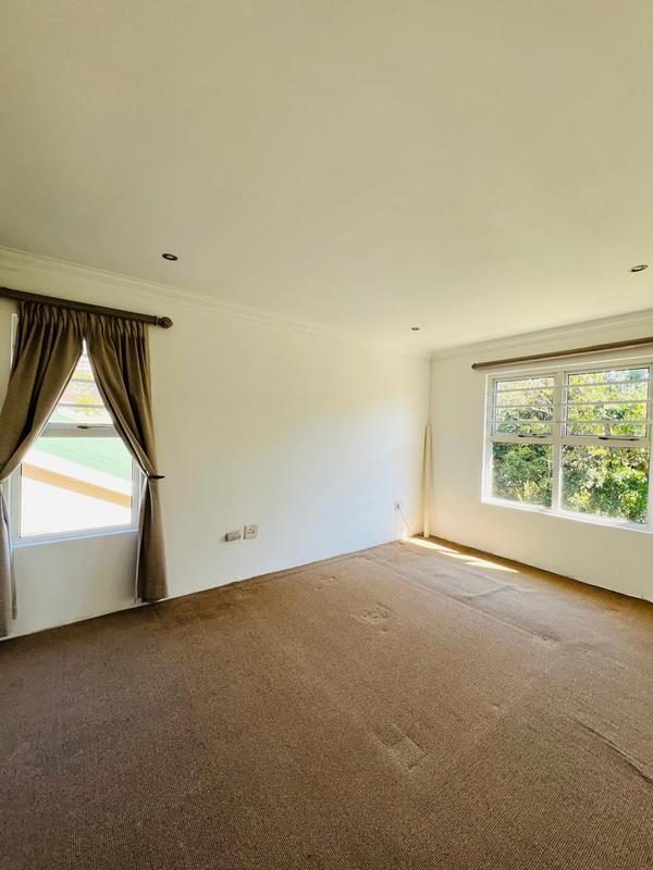 3 Bedroom Property for Sale in Sherwood KwaZulu-Natal