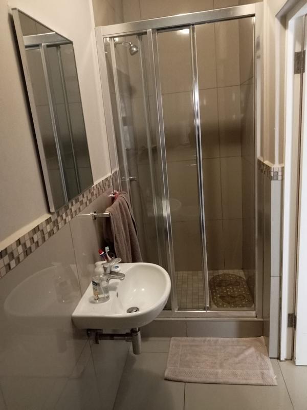 To Let 1 Bedroom Property for Rent in Umhlanga Ridge KwaZulu-Natal