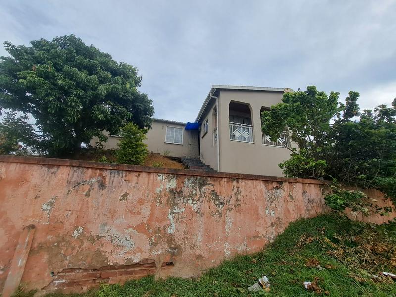 4 Bedroom Property for Sale in Northcroft KwaZulu-Natal