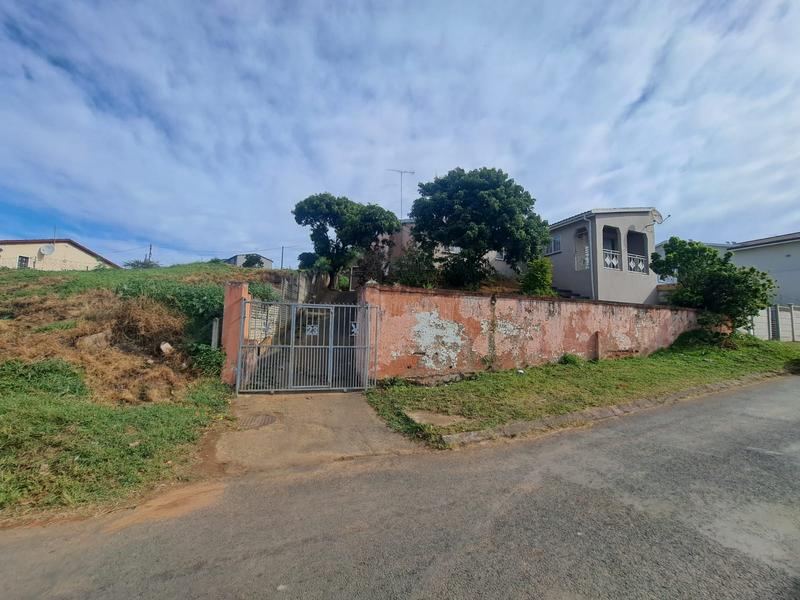 4 Bedroom Property for Sale in Northcroft KwaZulu-Natal