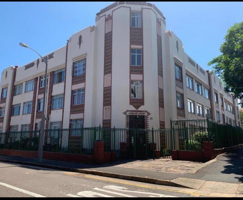 1 Bedroom Property for Sale in Essenwood KwaZulu-Natal