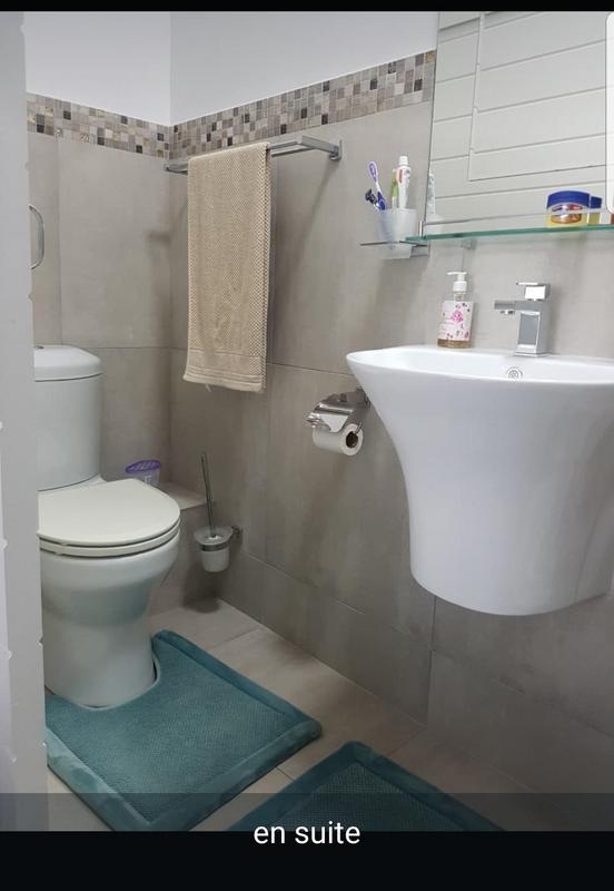 2 Bedroom Property for Sale in Umhlanga KwaZulu-Natal