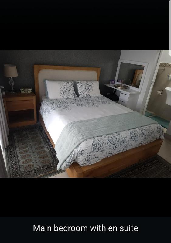 2 Bedroom Property for Sale in Umhlanga KwaZulu-Natal