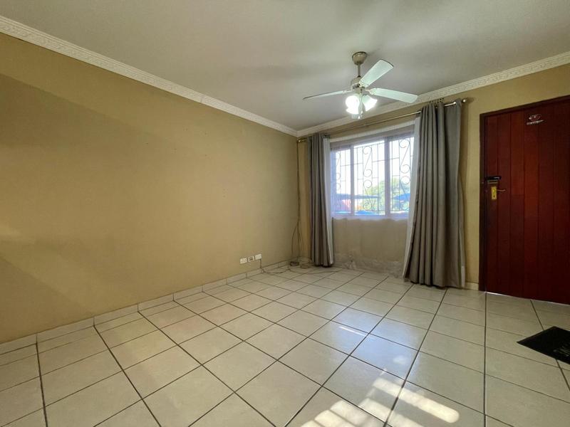 To Let 2 Bedroom Property for Rent in Montclair KwaZulu-Natal