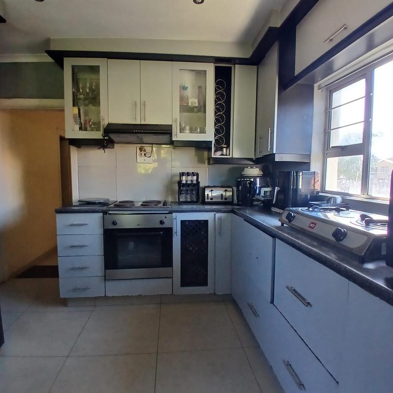 3 Bedroom Property for Sale in Montclair KwaZulu-Natal