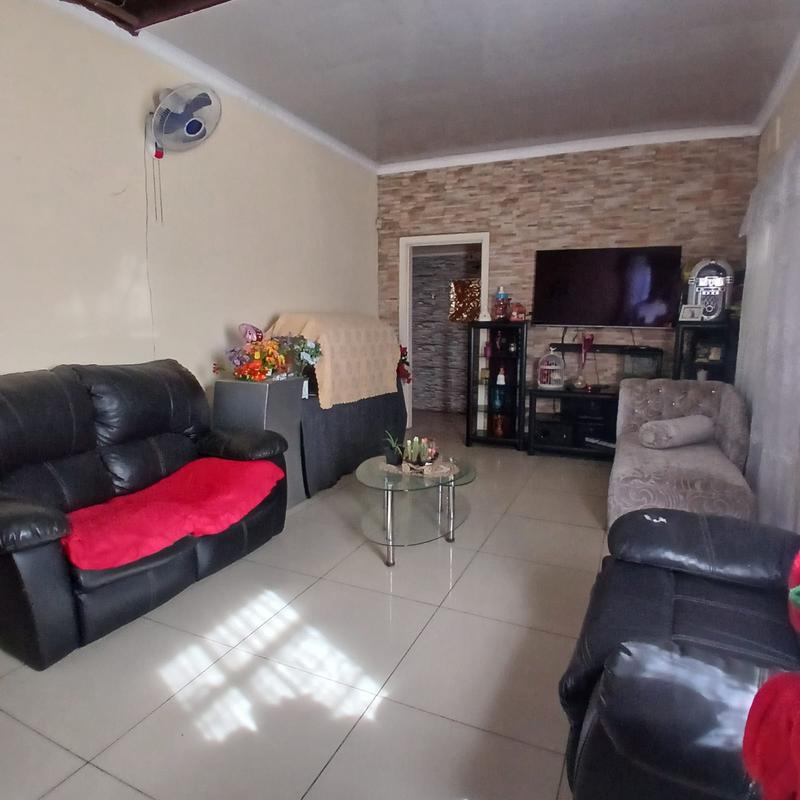 3 Bedroom Property for Sale in Montclair KwaZulu-Natal