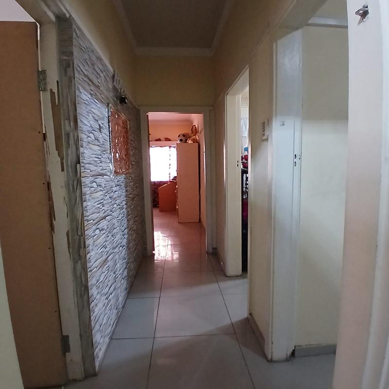 3 Bedroom Property for Sale in Montclair KwaZulu-Natal