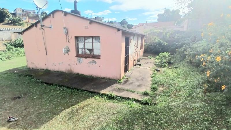 2 Bedroom Property for Sale in Umlazi KwaZulu-Natal