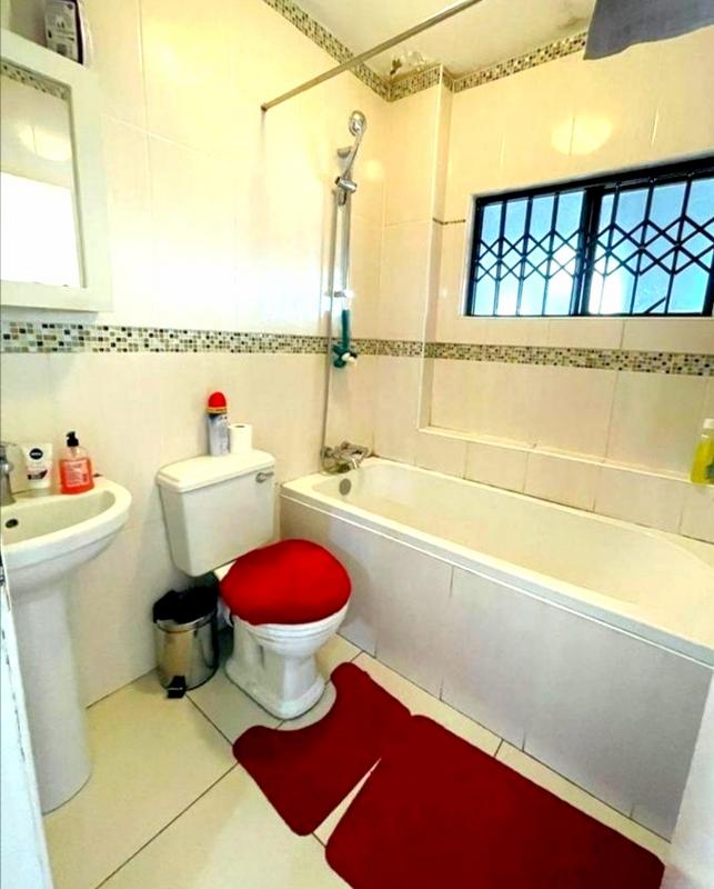2 Bedroom Property for Sale in Arboretum KwaZulu-Natal