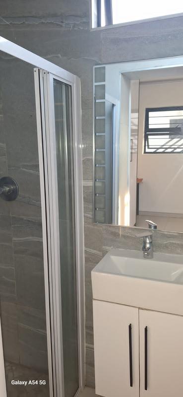 To Let 1 Bedroom Property for Rent in Durban North KwaZulu-Natal