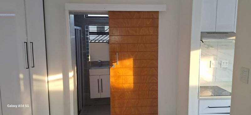 To Let 1 Bedroom Property for Rent in Durban North KwaZulu-Natal