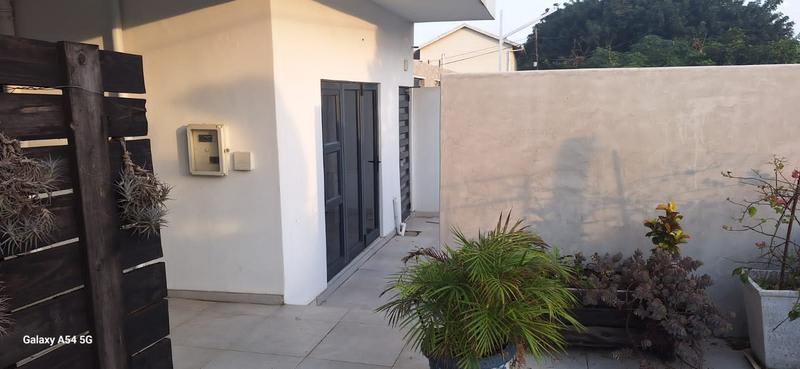 To Let 1 Bedroom Property for Rent in Durban North KwaZulu-Natal