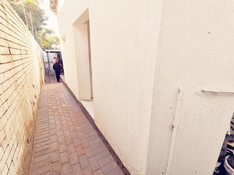 To Let 1 Bedroom Property for Rent in Reservoir Hills KwaZulu-Natal