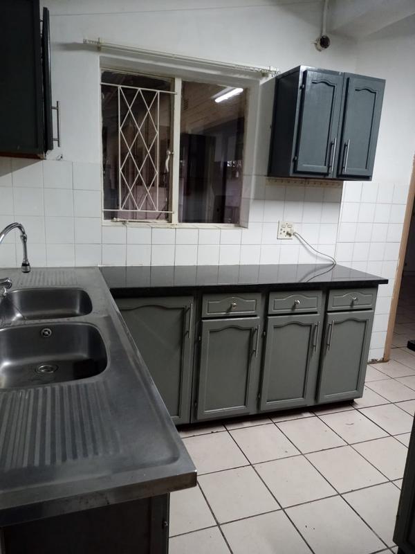 To Let 4 Bedroom Property for Rent in Pinelands KwaZulu-Natal
