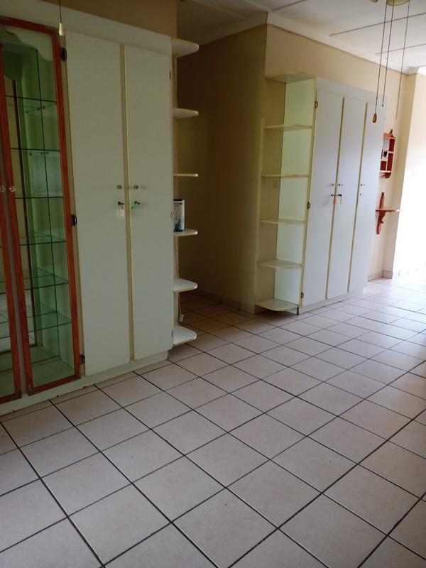 To Let 4 Bedroom Property for Rent in Pinelands KwaZulu-Natal