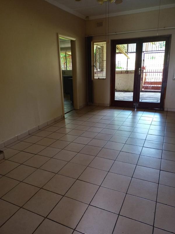 To Let 4 Bedroom Property for Rent in Pinelands KwaZulu-Natal