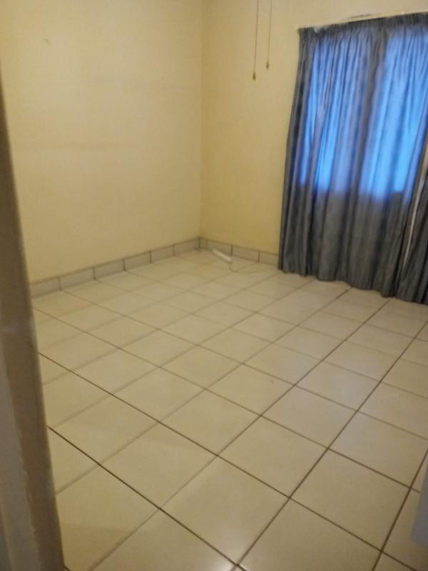 To Let 4 Bedroom Property for Rent in Pinelands KwaZulu-Natal