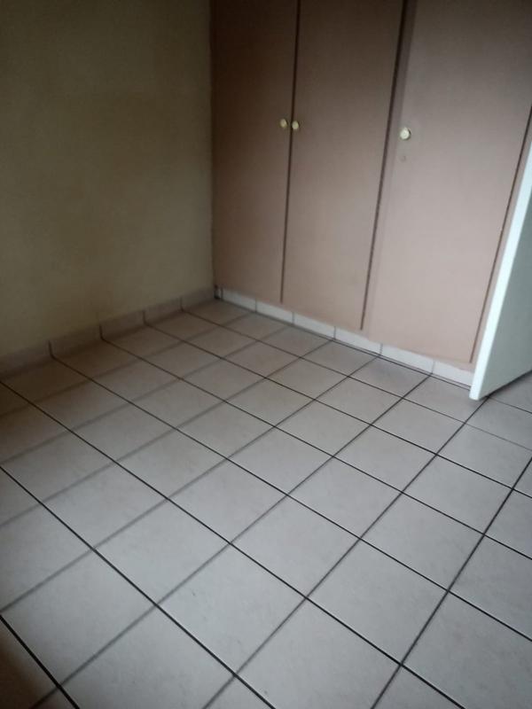 To Let 4 Bedroom Property for Rent in Pinelands KwaZulu-Natal