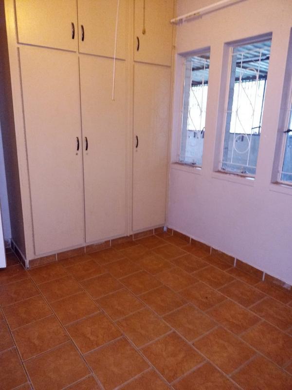To Let 4 Bedroom Property for Rent in Pinelands KwaZulu-Natal