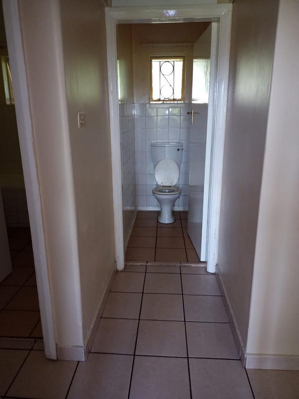 To Let 4 Bedroom Property for Rent in Pinelands KwaZulu-Natal
