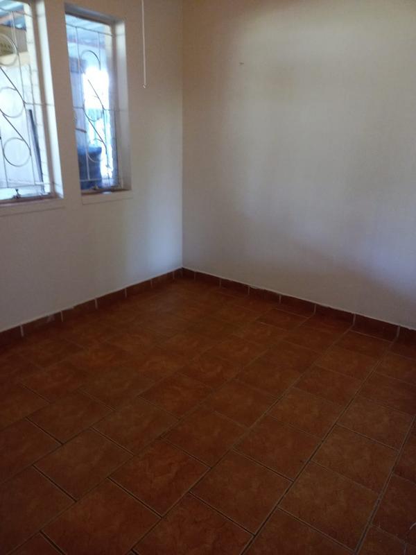 To Let 4 Bedroom Property for Rent in Pinelands KwaZulu-Natal