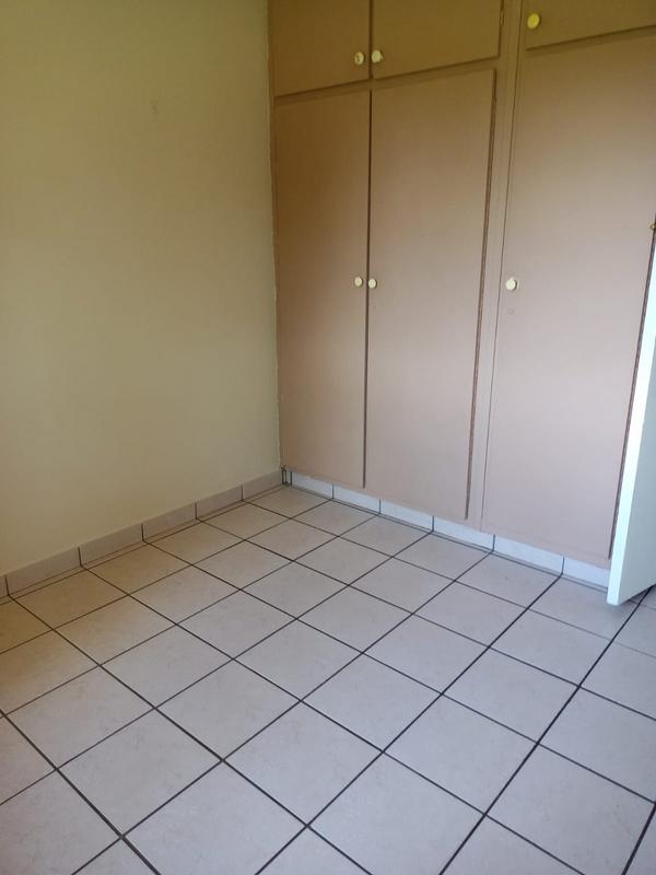To Let 4 Bedroom Property for Rent in Pinelands KwaZulu-Natal