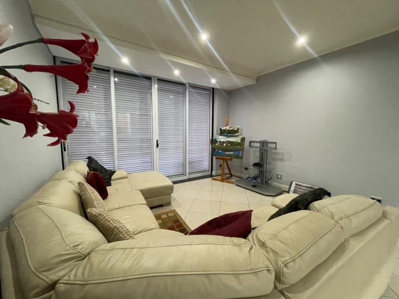 2 Bedroom Property for Sale in New Town Centre KwaZulu-Natal