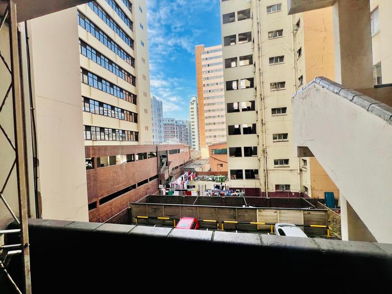 2 Bedroom Property for Sale in Durban Central KwaZulu-Natal