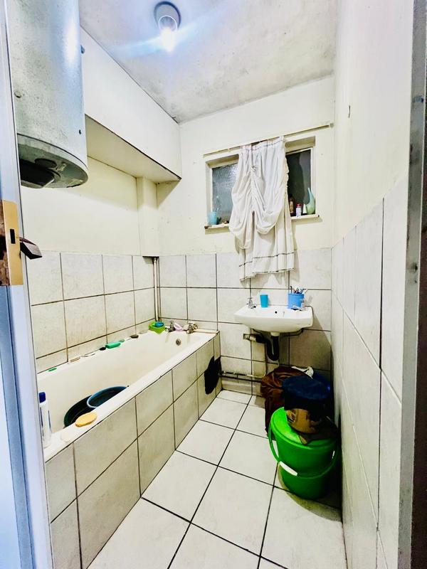 2 Bedroom Property for Sale in Durban Central KwaZulu-Natal