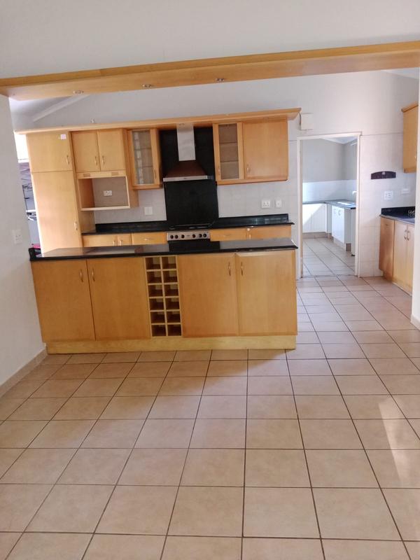 To Let 4 Bedroom Property for Rent in Westville KwaZulu-Natal