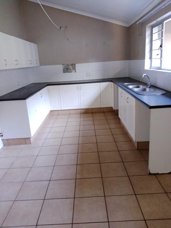 To Let 4 Bedroom Property for Rent in Westville KwaZulu-Natal