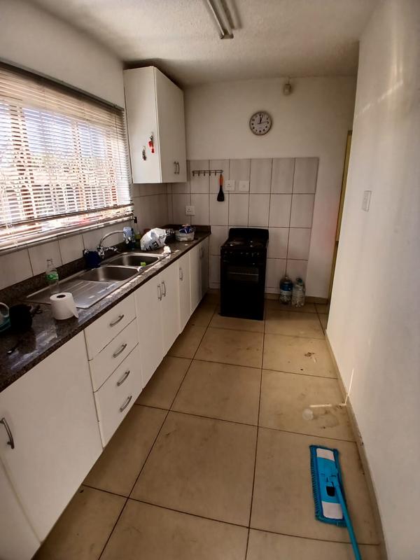 To Let 2 Bedroom Property for Rent in Umhlatuzana KwaZulu-Natal