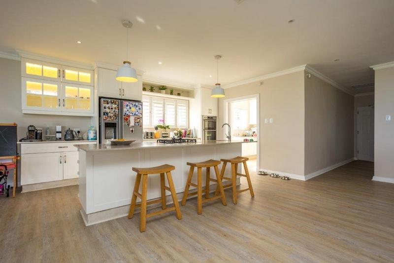 5 Bedroom Property for Sale in Umhlanga Rocks KwaZulu-Natal
