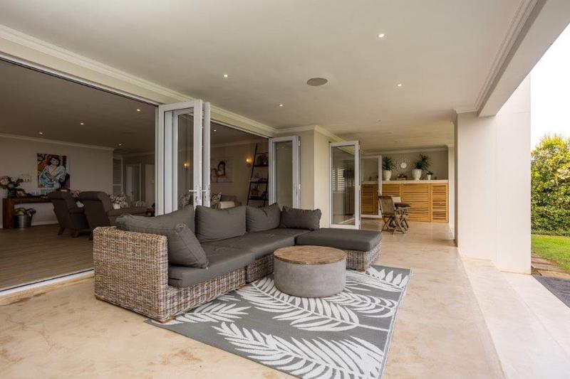 5 Bedroom Property for Sale in Umhlanga Rocks KwaZulu-Natal