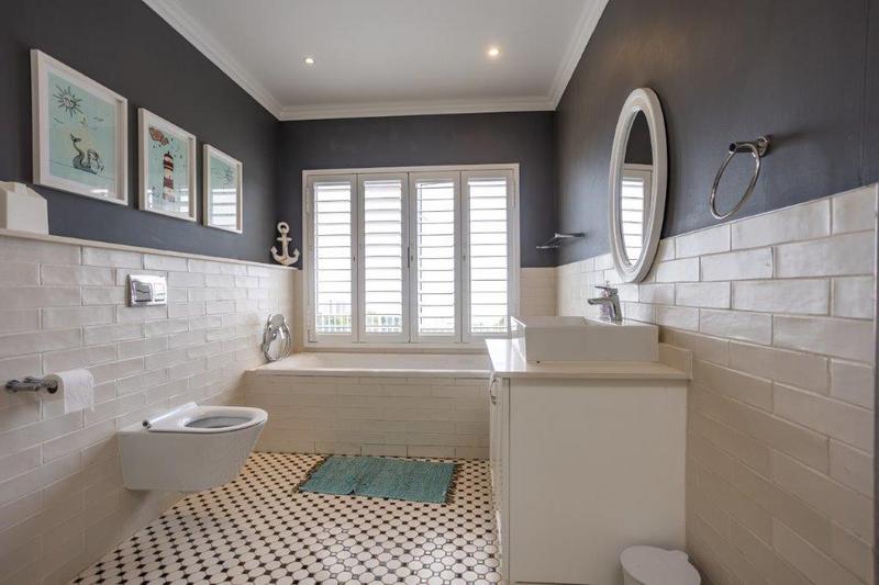 5 Bedroom Property for Sale in Umhlanga Rocks KwaZulu-Natal
