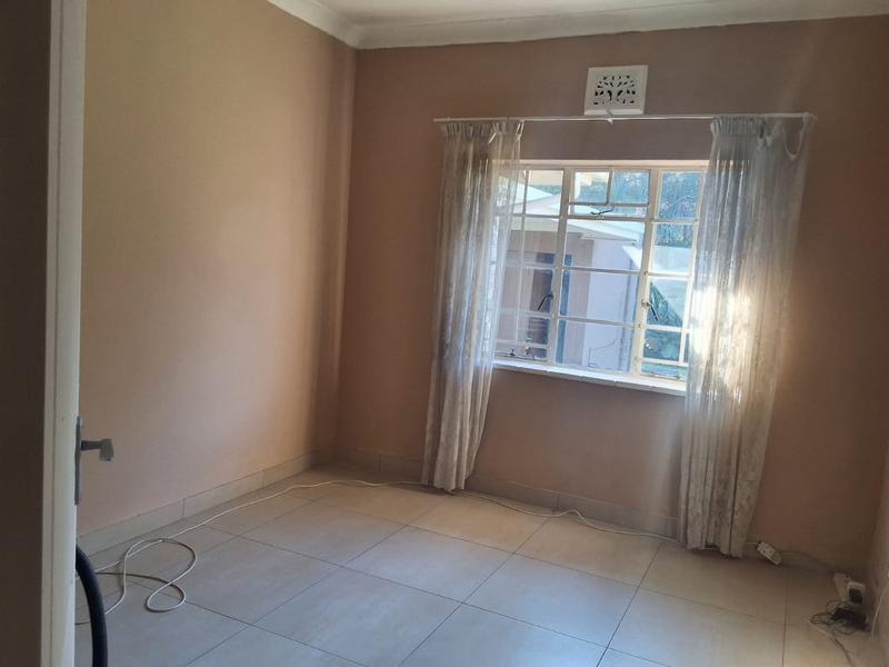 4 Bedroom Property for Sale in Glen Park KwaZulu-Natal