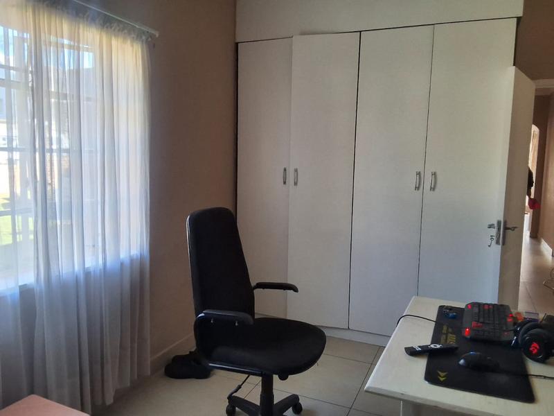4 Bedroom Property for Sale in Glen Park KwaZulu-Natal