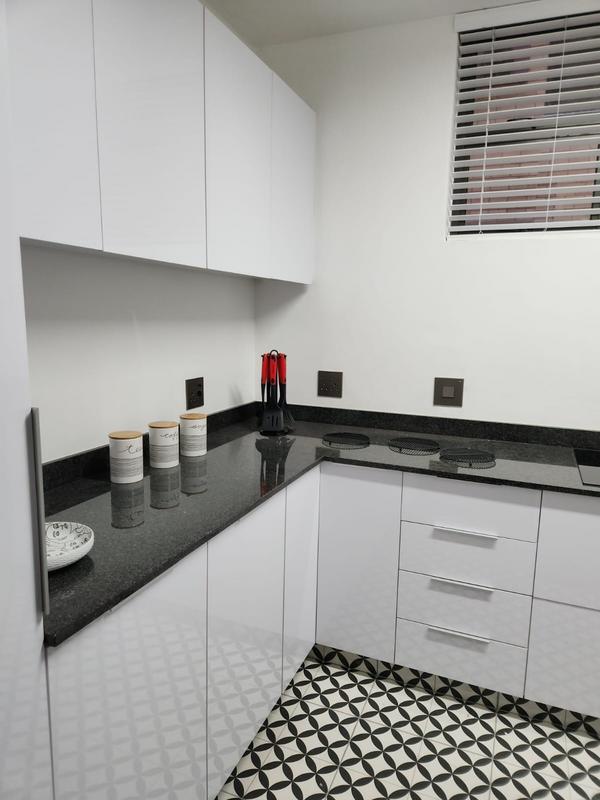 To Let 2 Bedroom Property for Rent in Umhlanga Rocks KwaZulu-Natal