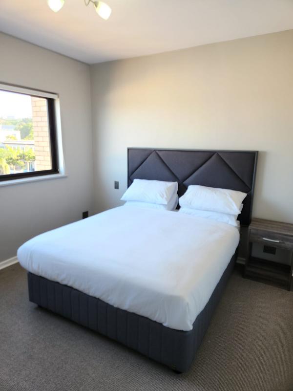 To Let 2 Bedroom Property for Rent in Umhlanga Rocks KwaZulu-Natal