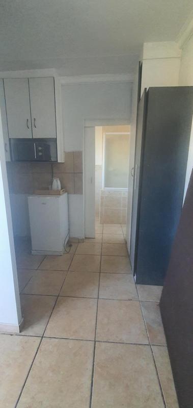 To Let 1 Bedroom Property for Rent in Aviary Hill KwaZulu-Natal
