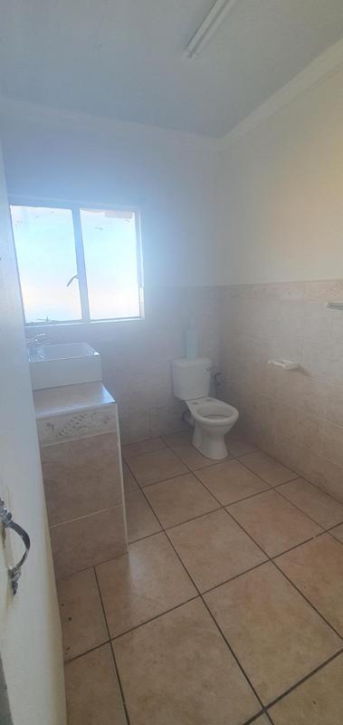To Let 1 Bedroom Property for Rent in Aviary Hill KwaZulu-Natal