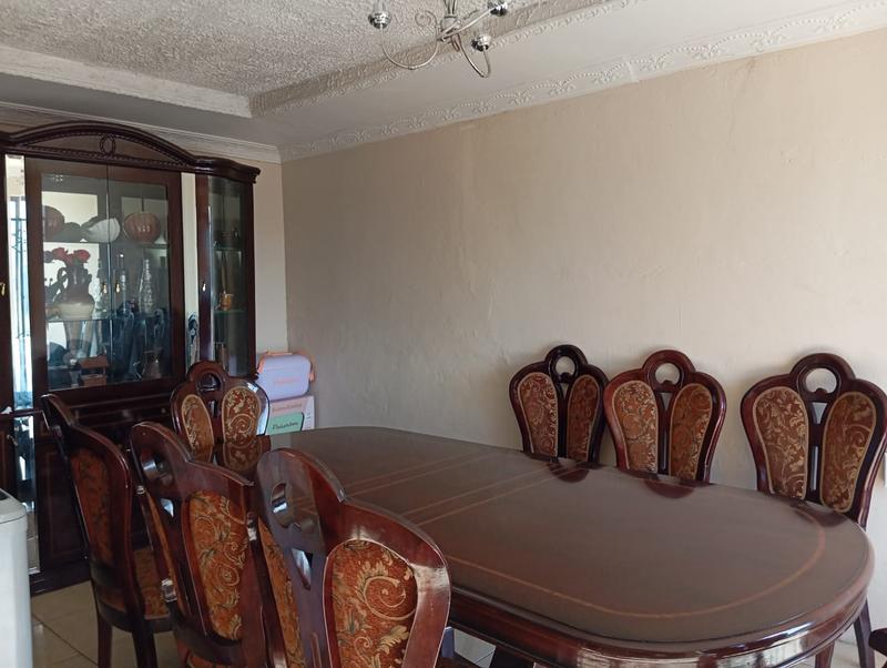 To Let 3 Bedroom Property for Rent in Umlazi KwaZulu-Natal