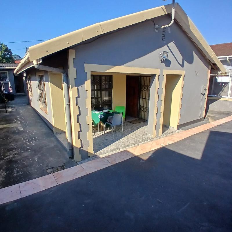 2 Bedroom Property for Sale in Umlazi KwaZulu-Natal