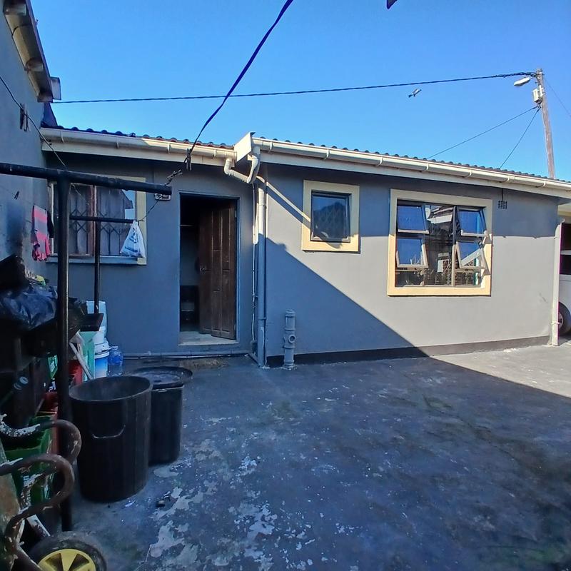 2 Bedroom Property for Sale in Umlazi KwaZulu-Natal