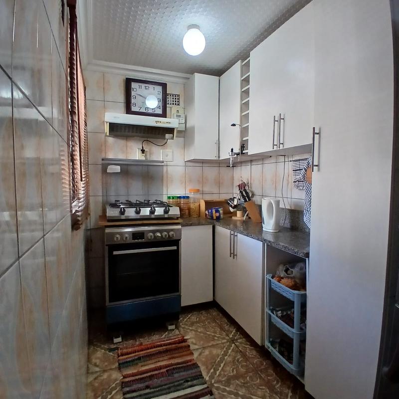 2 Bedroom Property for Sale in Umlazi KwaZulu-Natal