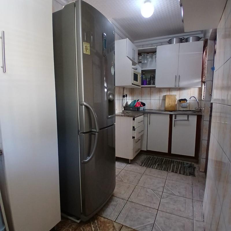 2 Bedroom Property for Sale in Umlazi KwaZulu-Natal