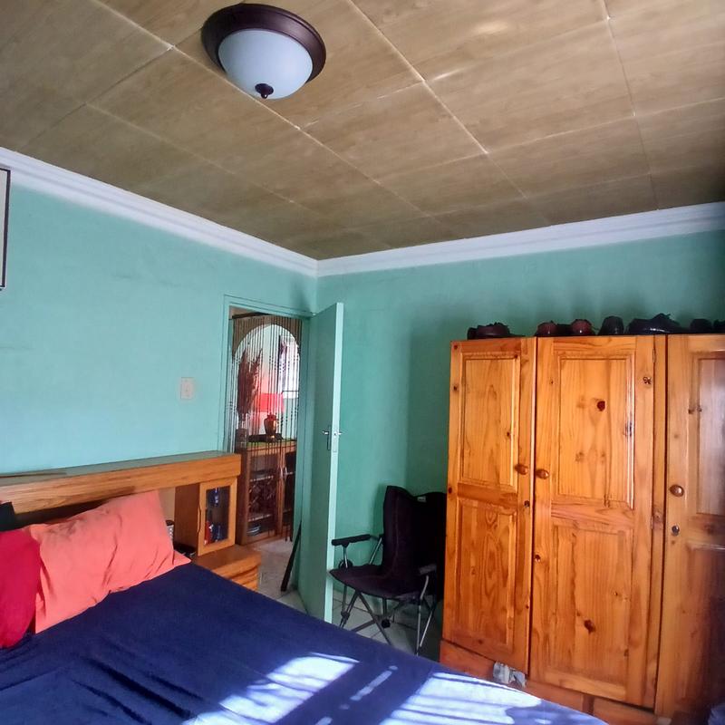 2 Bedroom Property for Sale in Umlazi KwaZulu-Natal